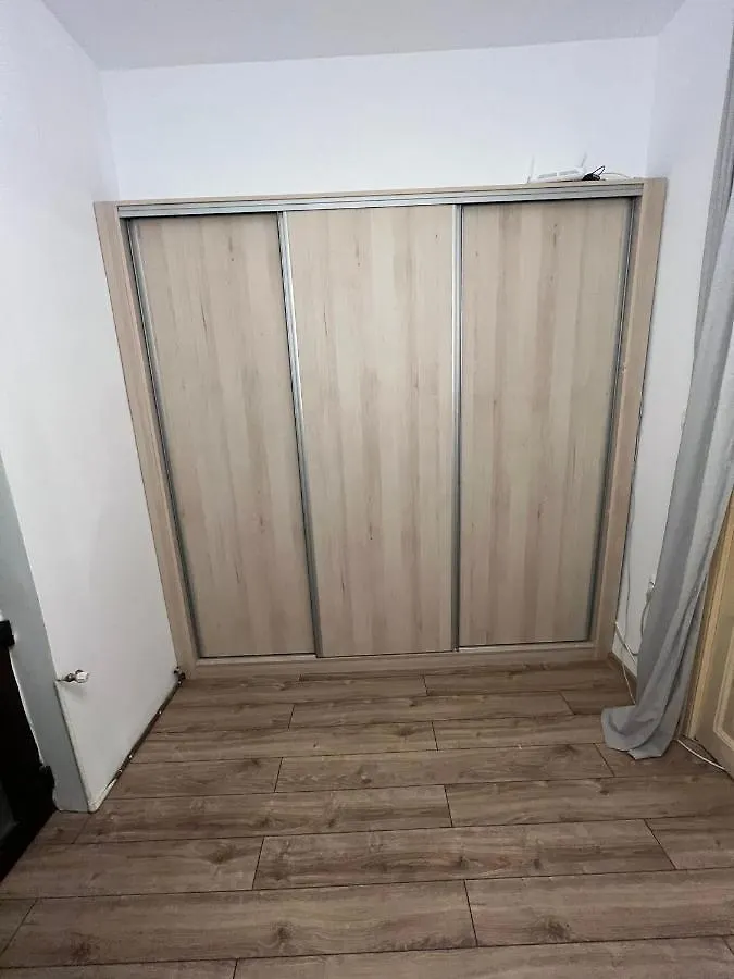 Apartment Situated At The 0 Mile Marker With Free Private Parking Bucharest